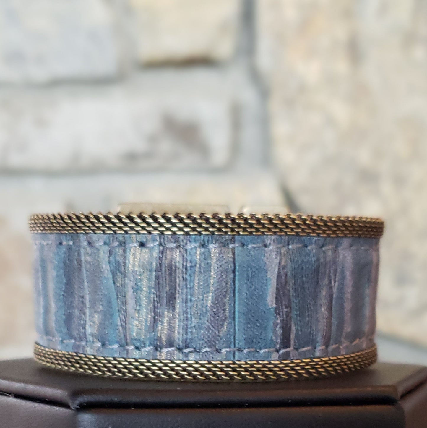 CUFF - Italian leather with brass mesh trim